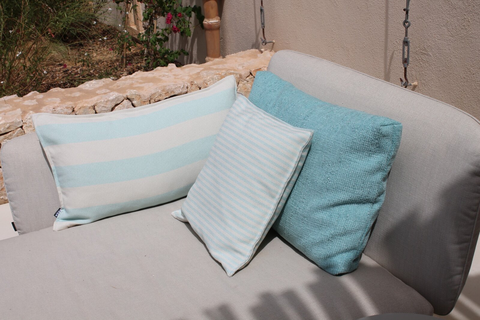 H.O.C.K. Nova Outdoor + Indoor Kissen 45x45cm mit Biese col. 8 beige türkis schmale Streifen in&out
