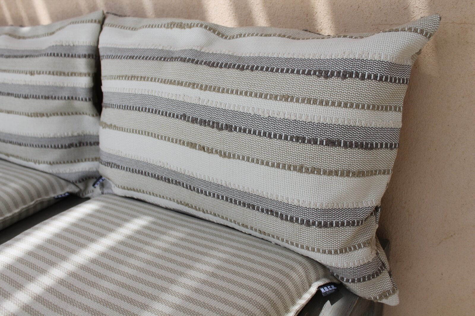 H.O.C.K. Llombards Outdoor + Indoor Kissen 65x40cm col. 2 creme beige taupe in&out