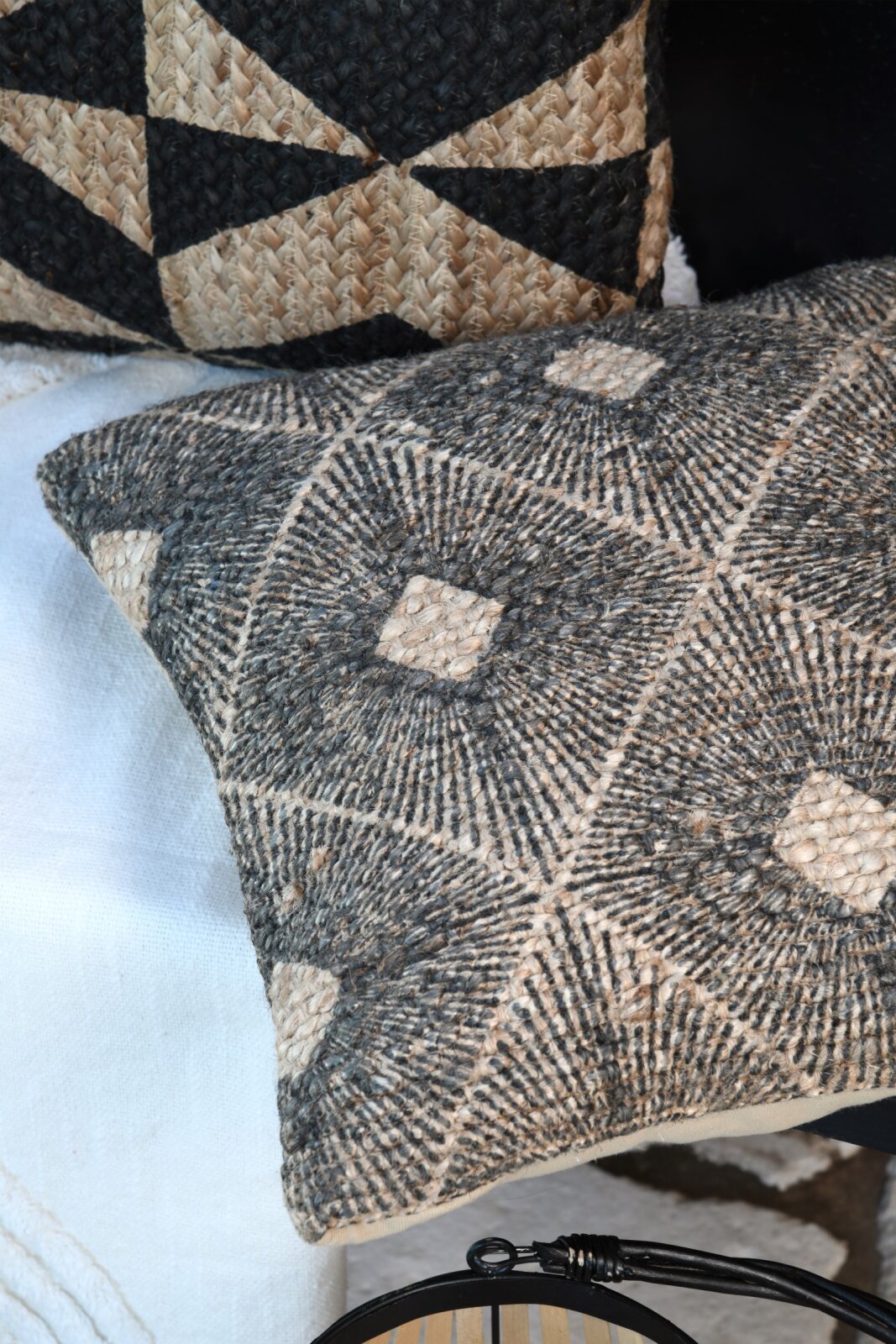 STF Dekokissen Wendekissen im Boho-Look 40x40cm schwarz natural geometrisch aus Jute