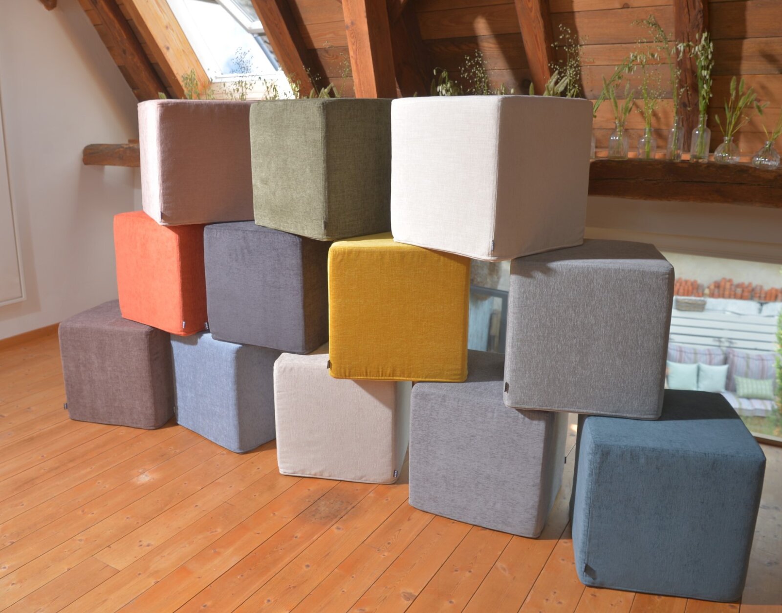 H.O.C.K. Lucky Hocker Cube eckig 45x45x45cm maiz gelb col. 28