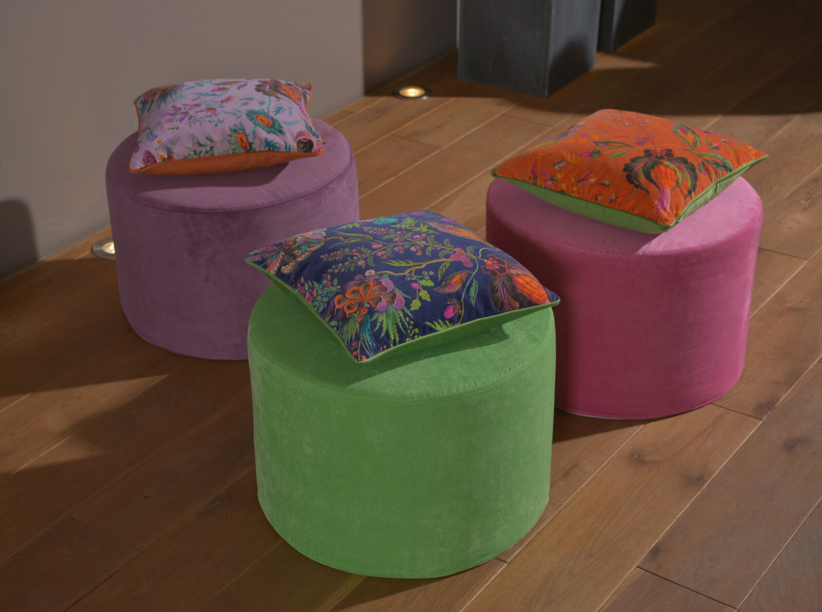 H.O.C.K. Versatil Hocker rund Pouf ø60x40cm Uni türkis col. 54